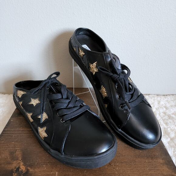 Cape Robbin Beverly2 Slip On Sneakers Black Gold Star Size 10 - Picture 1 of 10